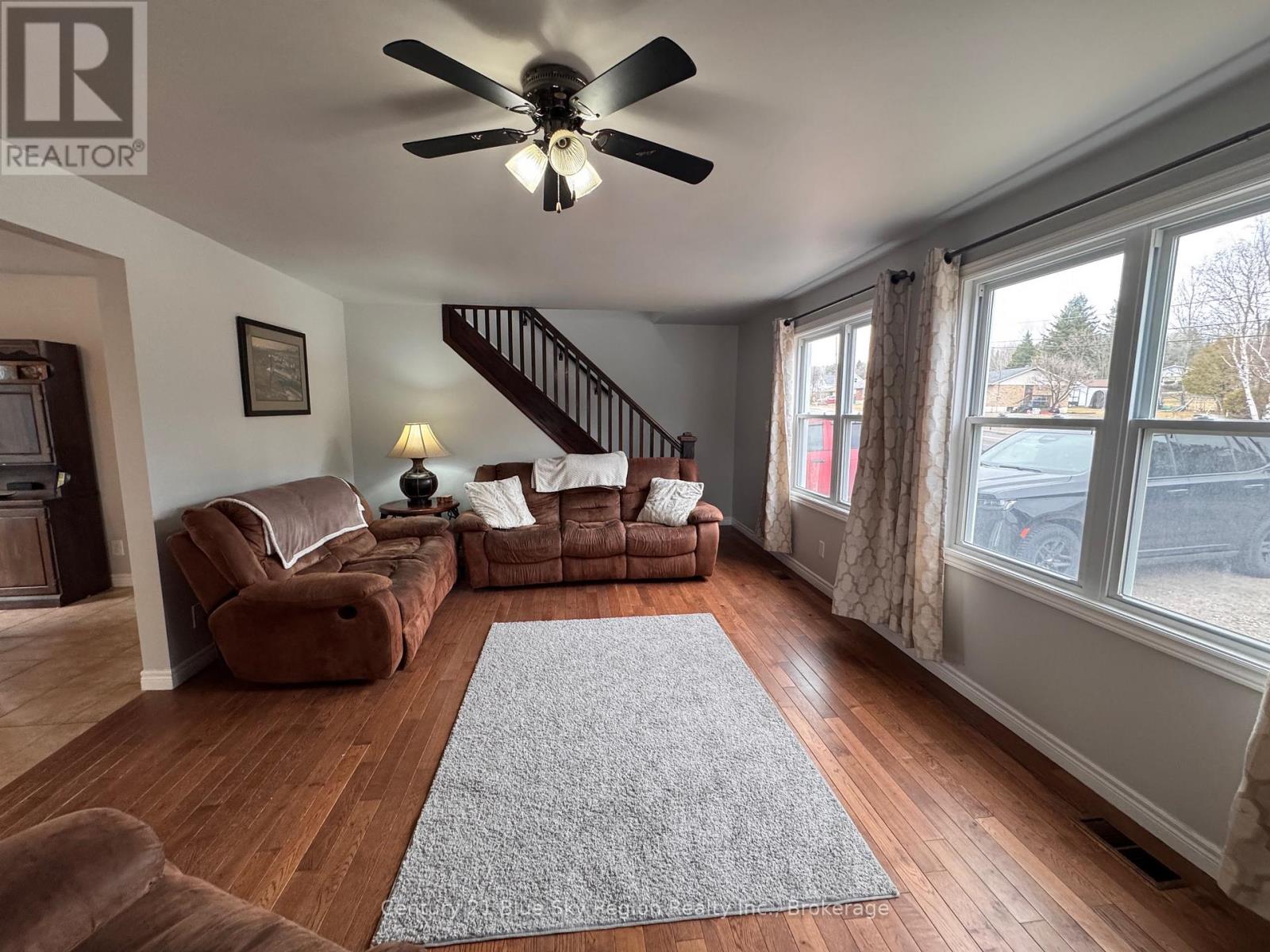 387 Main Street, Powassan, Ontario  P0H 1Z0 - Photo 8 - X12995908