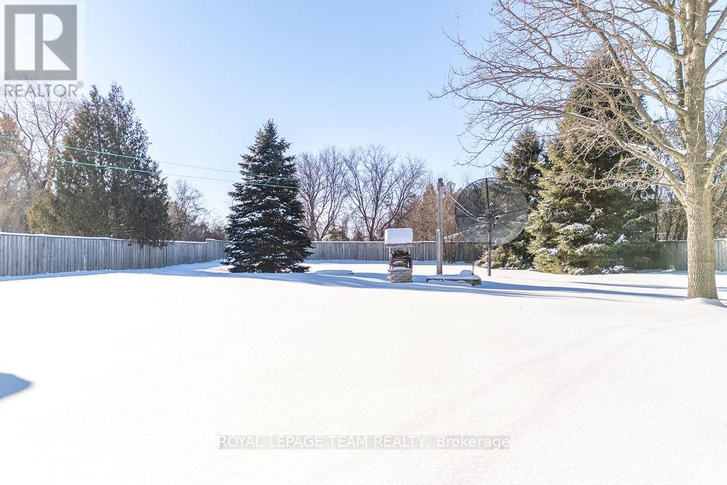 591 Bellamy Road, Mcnab/braeside, Ontario  K0A 2X0 - Photo 37 - X12662236
