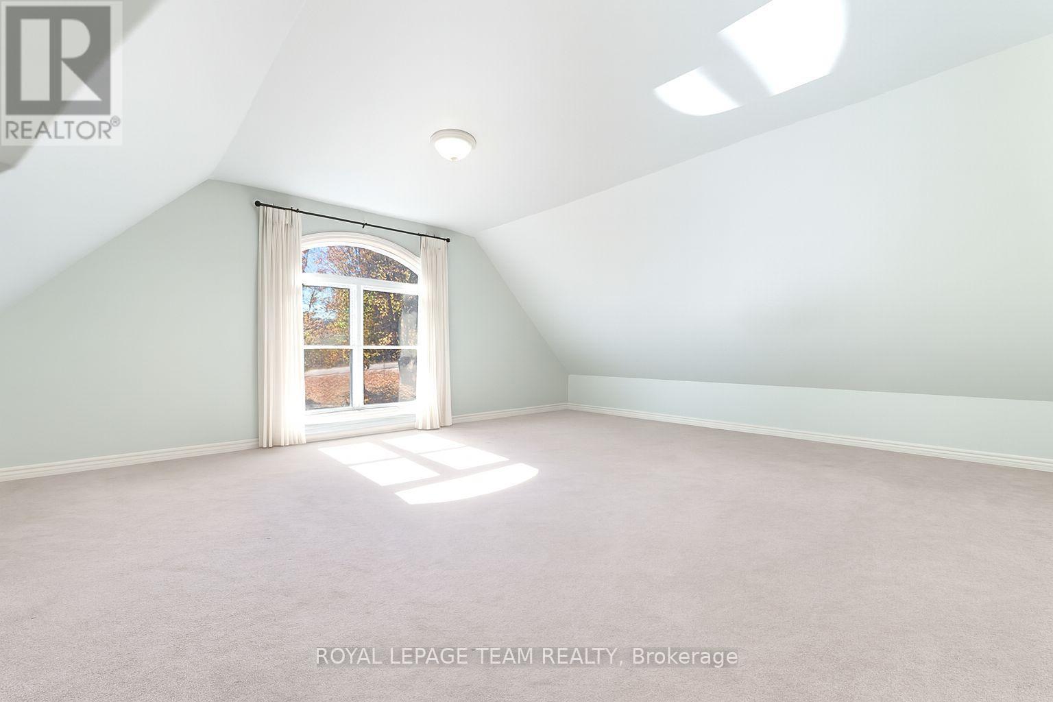 698 Barryvale Road, Greater Madawaska, Ontario K0J 1H0 - Photo 32 - X12666028