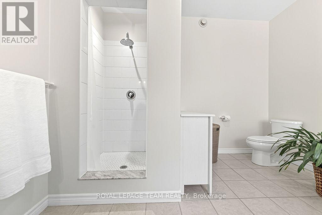 698 Barryvale Road, Greater Madawaska, Ontario K0J 1H0 - Photo 26 - X12666028