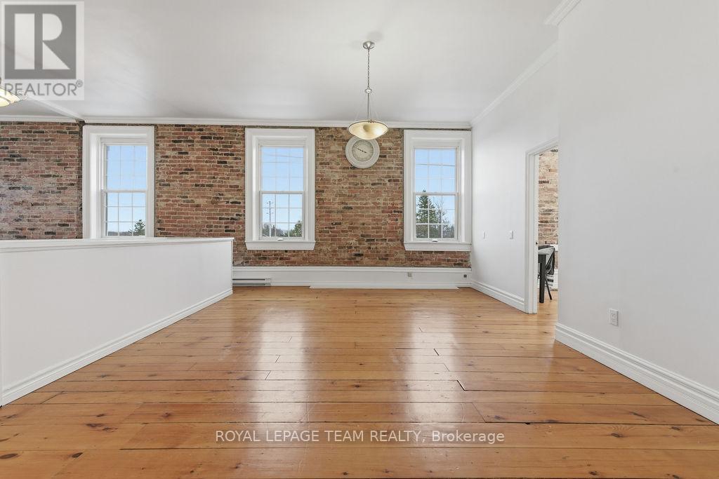 4 Elgin Street W, Arnprior, Ontario  K7S 1N3 - Photo 27 - X12809964