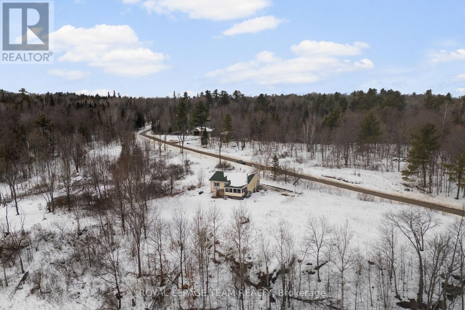 1086 Victory Lane, Frontenac, Ontario K0J 1H0 - Photo 25 - X12848526