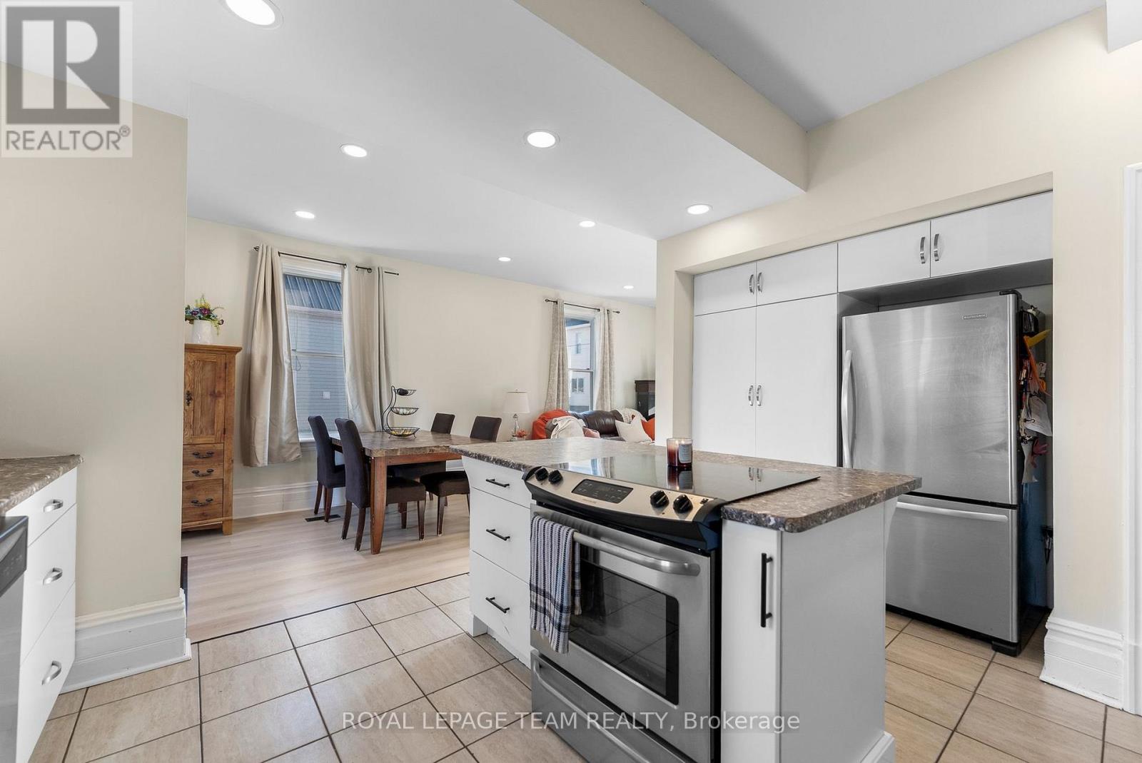 290 Thompson Avenue, Renfrew, Ontario  K7V 3B7 - Photo 12 - X12871762