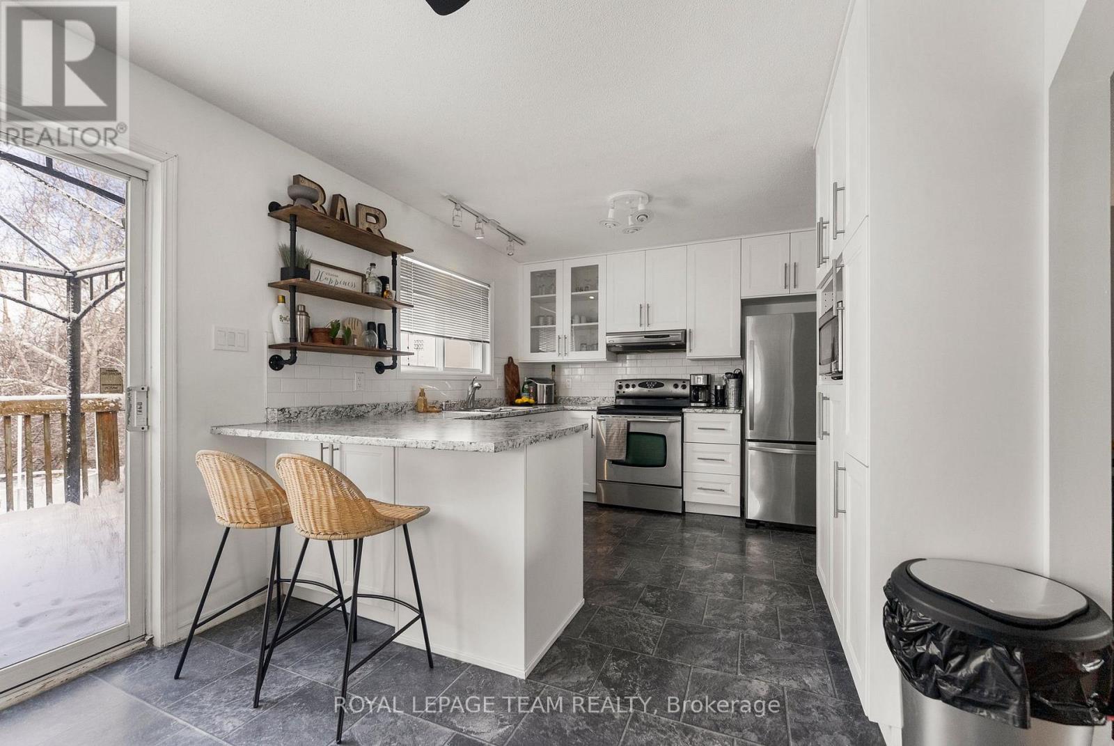 58 Seventh Avenue, Arnprior, Ontario  K7S 3S2 - Photo 11 - X12897842