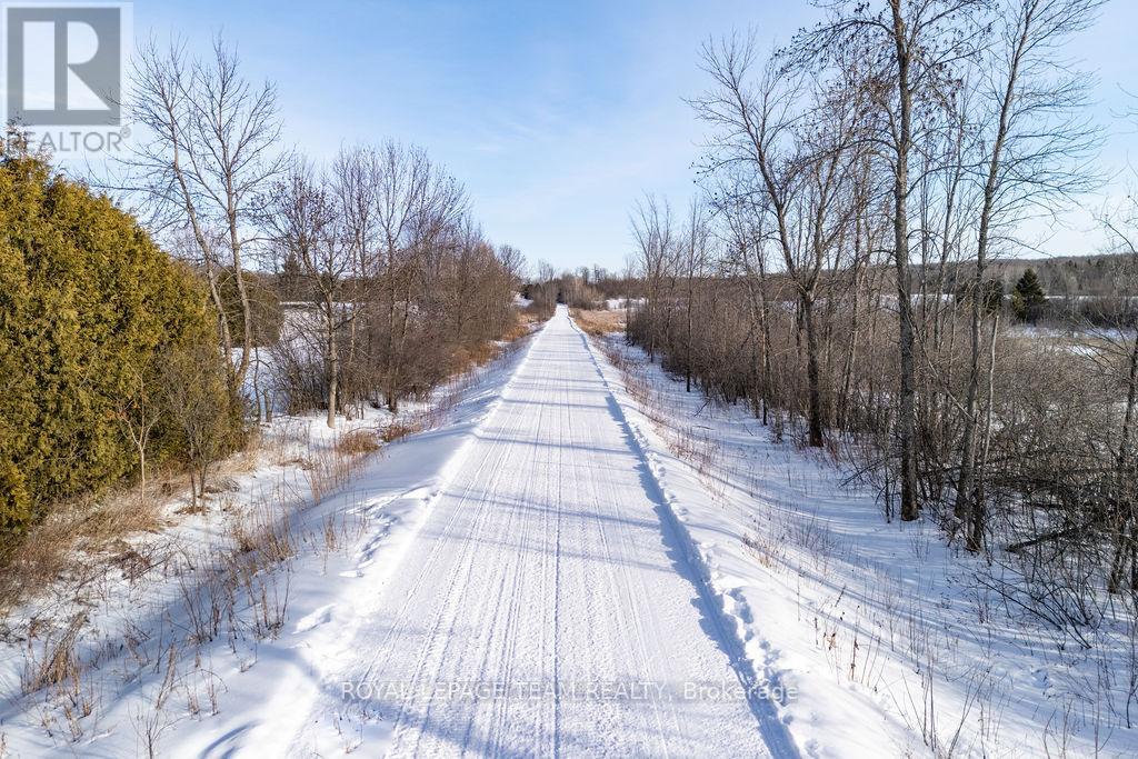 46 Sunset Lane, Horton, Ontario  K7V 0A5 - Photo 32 - X12810294