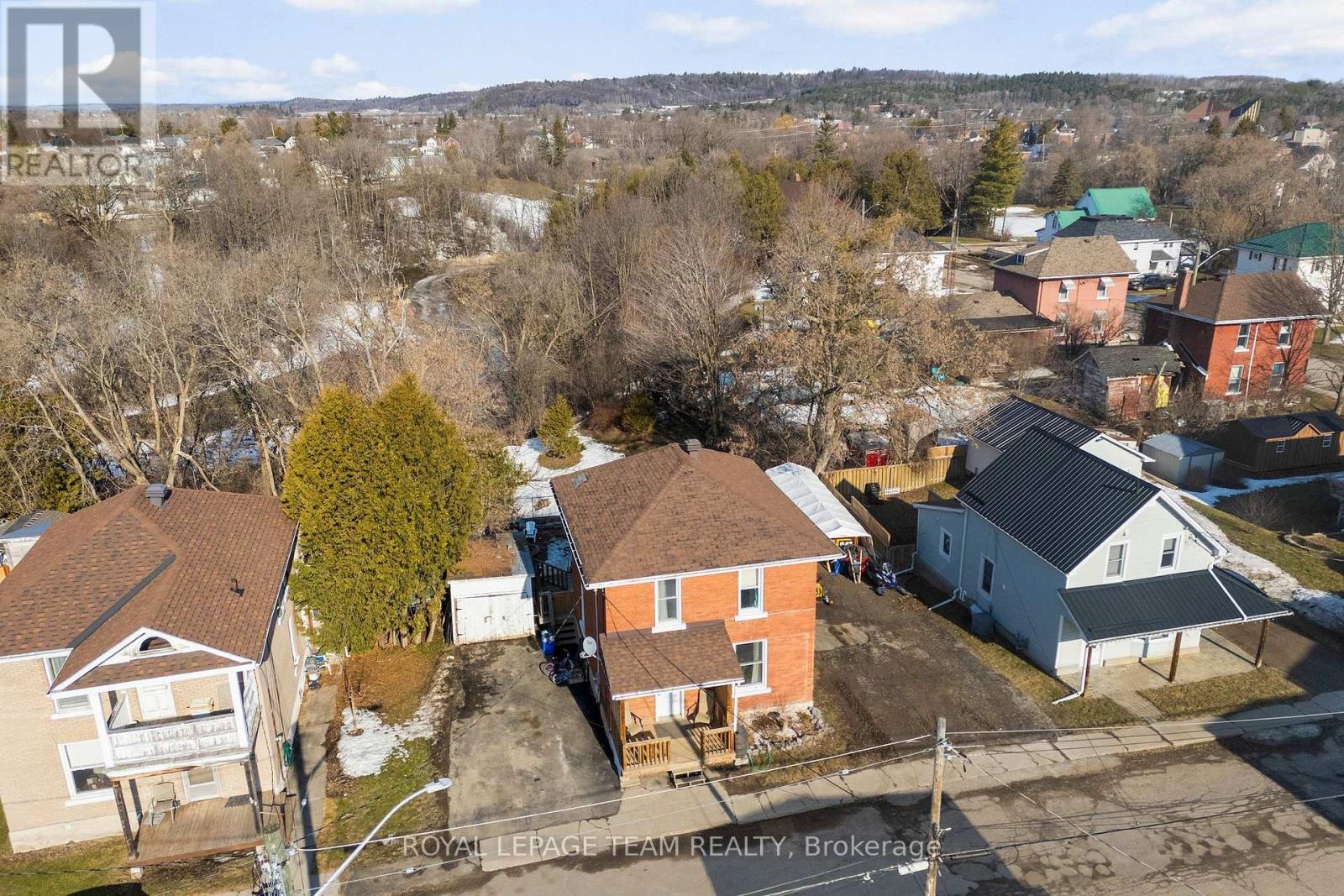 290 Thompson Avenue, Renfrew, Ontario  K7V 3B7 - Photo 4 - X12871762