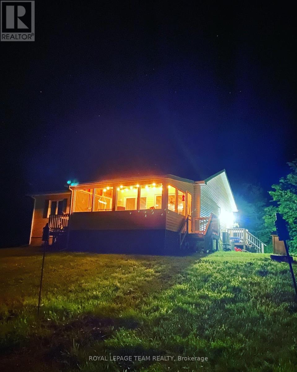 1086 Victory Lane, Frontenac, Ontario K0J 1H0 - Photo 28 - X12848526