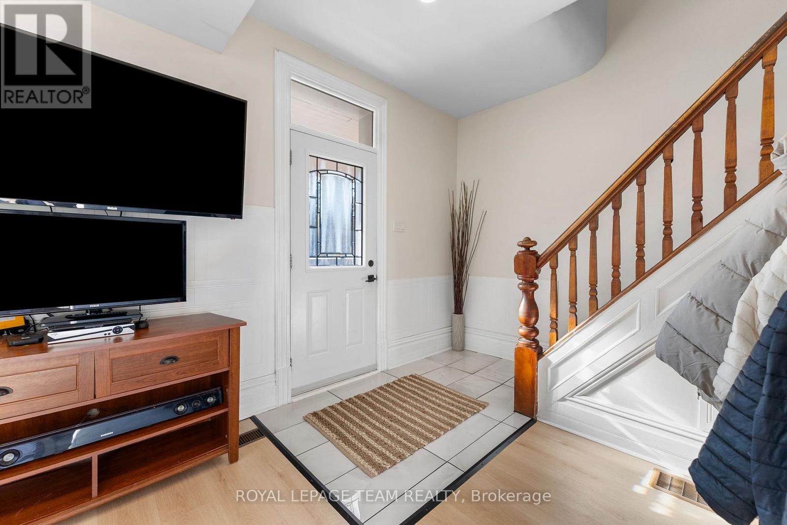 290 Thompson Avenue, Renfrew, Ontario  K7V 3B7 - Photo 5 - X12871762