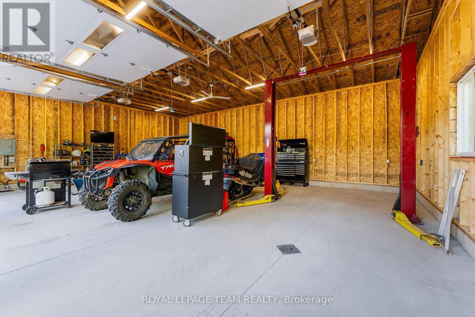 44 Morning Flight Court, Greater Madawaska, Ontario  K0J 1H0 - Photo 8 - X12949206