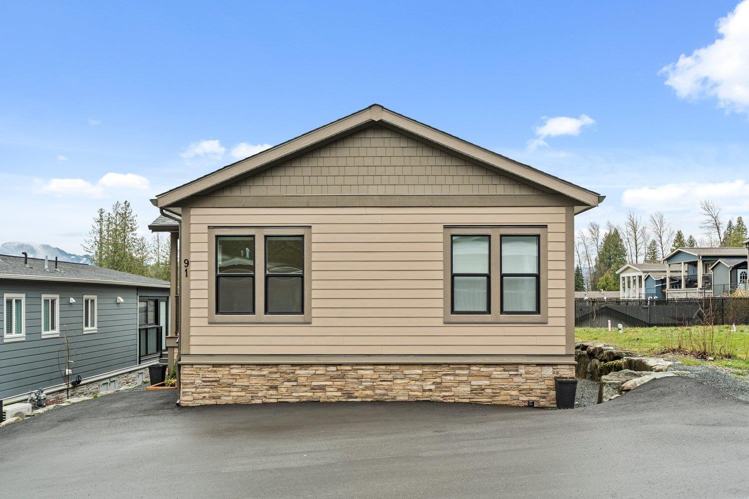 91 53480 Bridal Falls Road, Bridal Falls, Chilliwack, British Columbia  V0X 1X1 - Photo 2 - R3101271