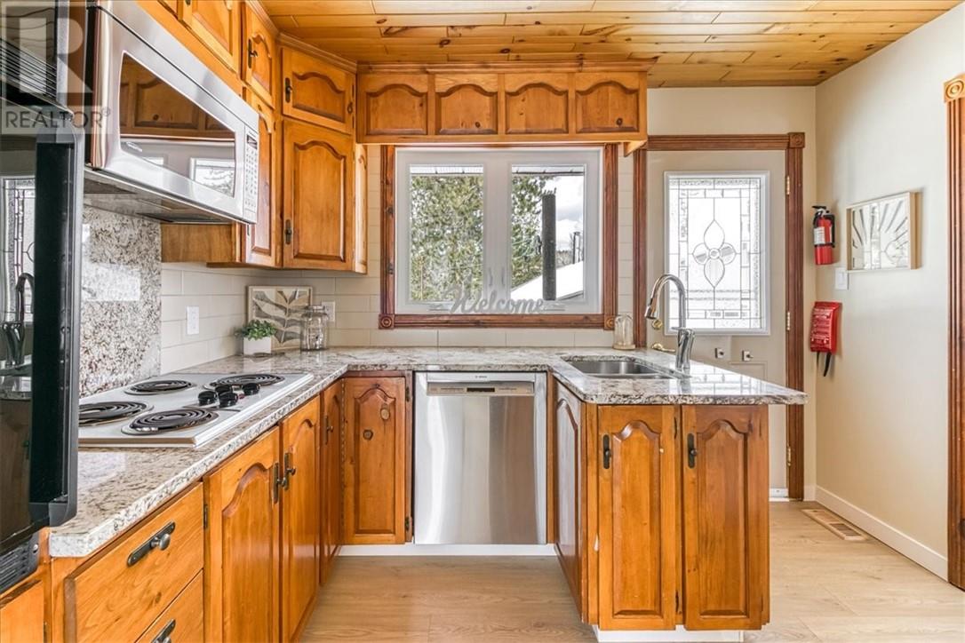 138 Riverside Drive W, Dowling, Ontario  P0M 1R0 - Photo 7 - 2127123