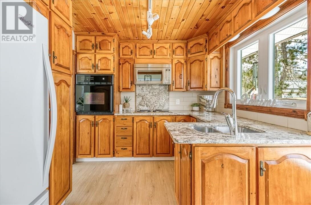 138 Riverside Drive W, Dowling, Ontario  P0M 1R0 - Photo 8 - 2127123