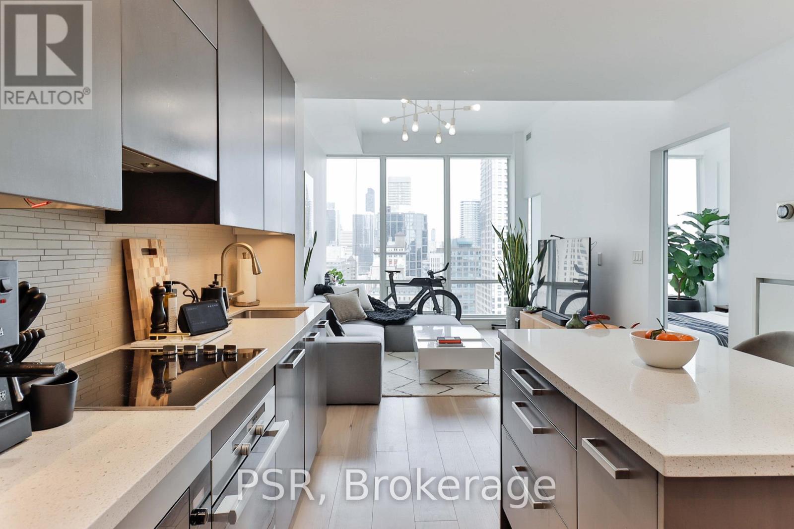 2806 - 8 The Esplanade Street, Toronto, Ontario  M5E 0A6 - Photo 12 - C12995104