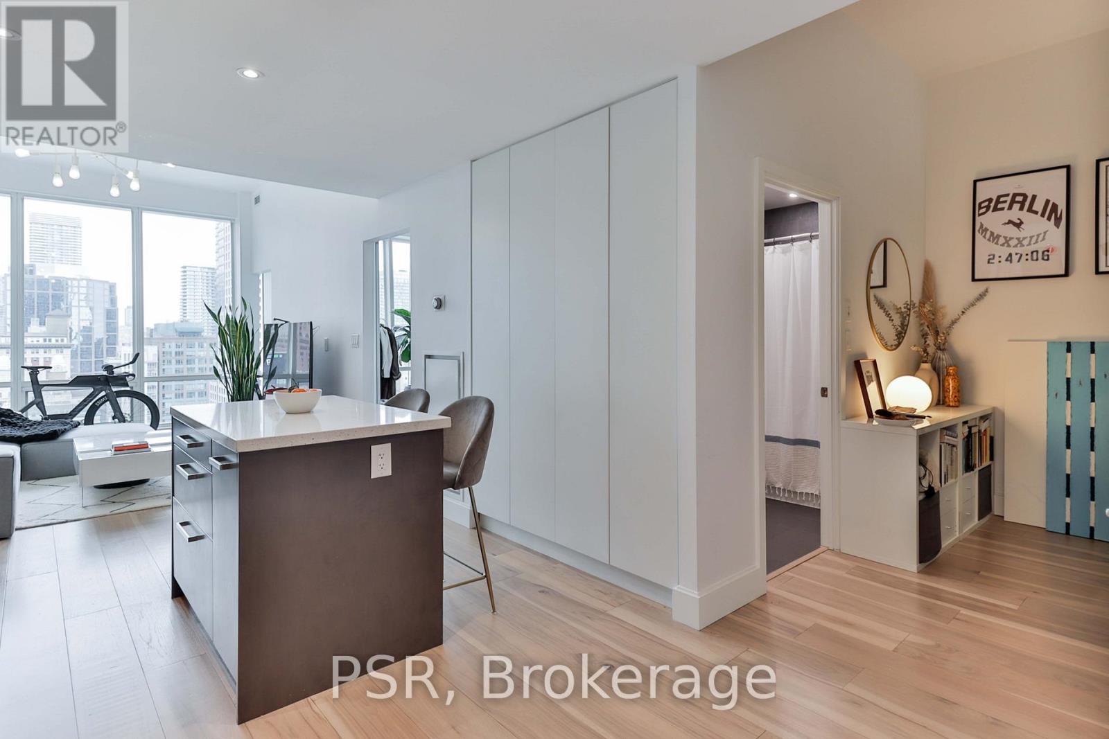 2806 - 8 The Esplanade Street, Toronto, Ontario  M5E 0A6 - Photo 6 - C12995104