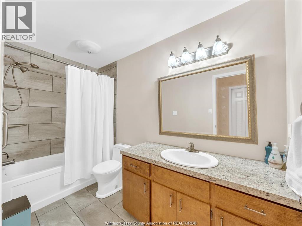 1046 County Rd 22, Lakeshore, Ontario  N8L 0E1 - Photo 16 - 26008100