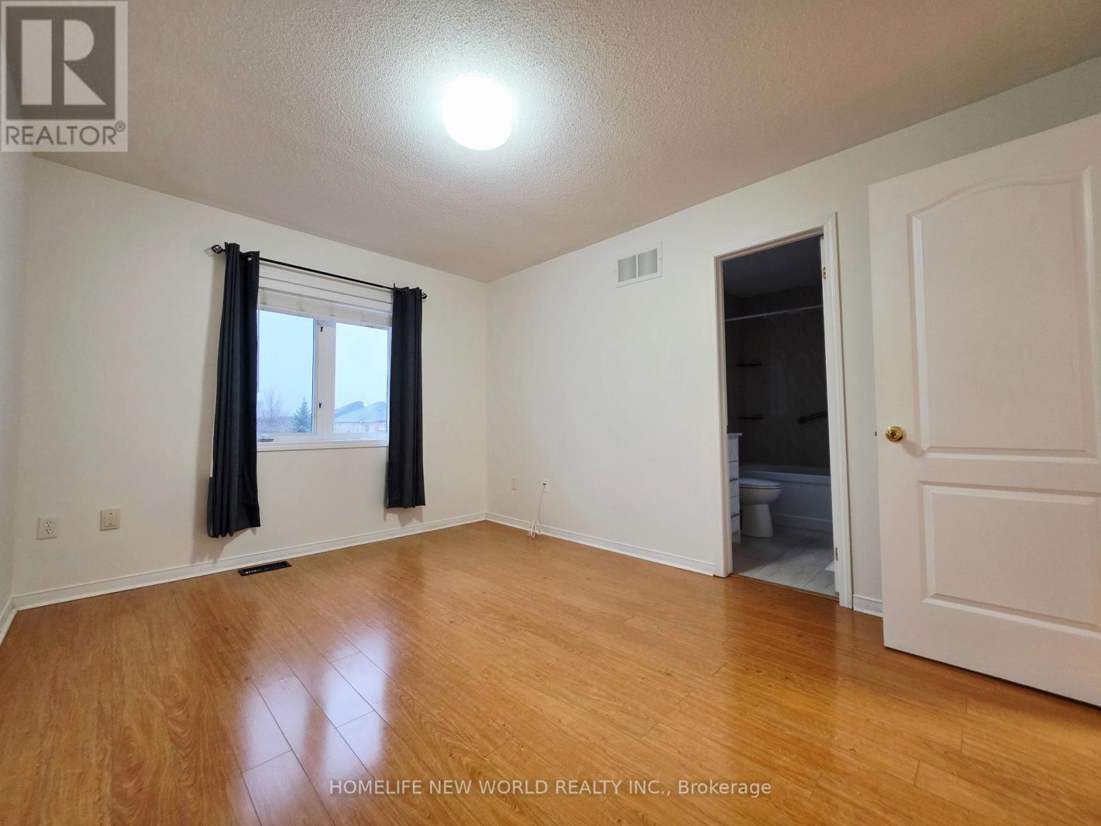 357 Bur Oak Avenue, Markham (Berczy), Ontario  L6C 2V2 - Photo 7 - N12952848