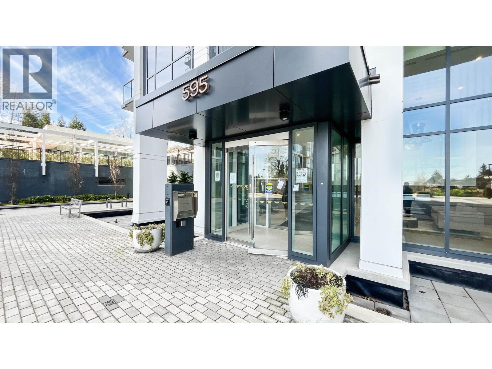 703 595 Austin Avenue, Coquitlam, British Columbia  V3K 0G7 - Photo 1 - R3110445