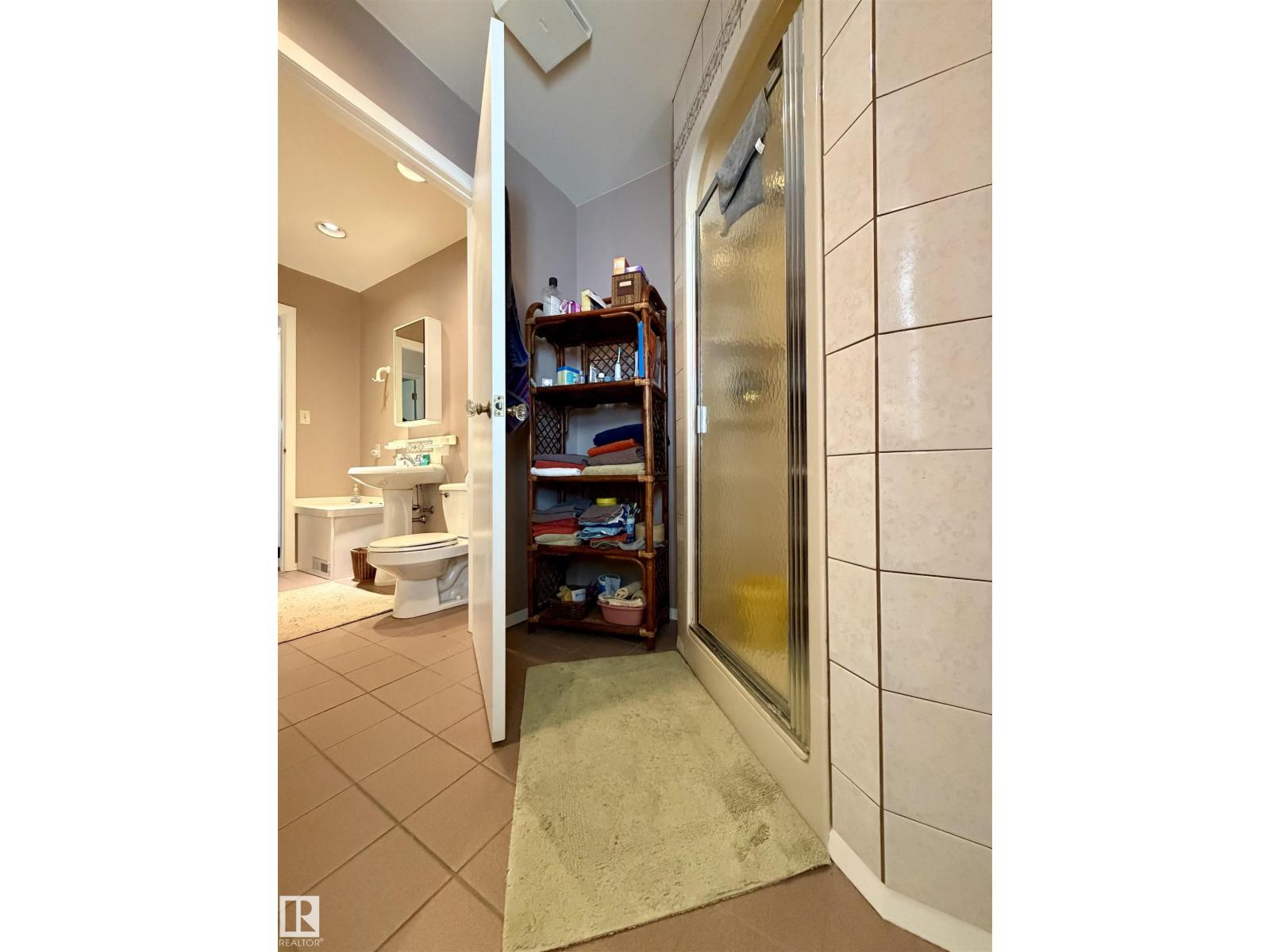 8734 117 St NW, Edmonton, Alberta  T6G 1R5 - Photo 44 - E4481972