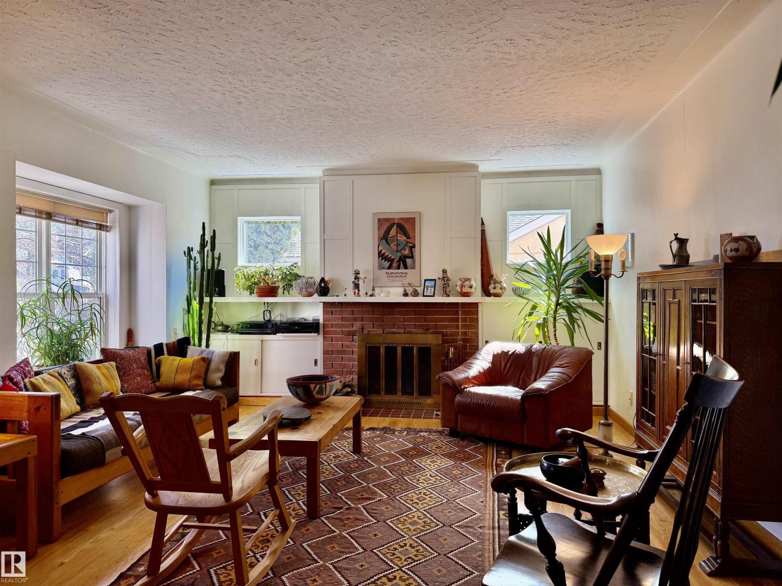 8734 117 St NW, Edmonton, Alberta  T6G 1R5 - Photo 11 - E4481972