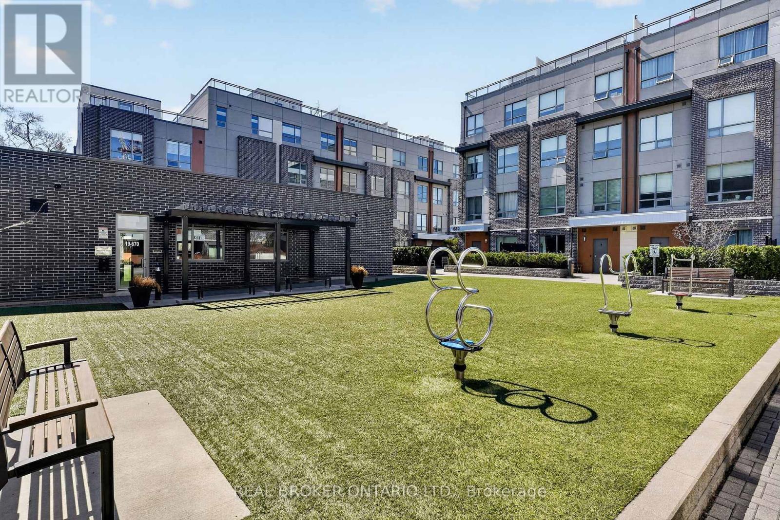 9 - 1238 Cawthra Road, Mississauga, Ontario  L5G 4K7 - Photo 32 - W12995432