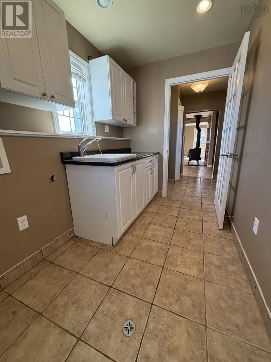 669 Lakeside Road, Dayton, Nova Scotia  B5A 5K3 - Photo 11 - 202604339