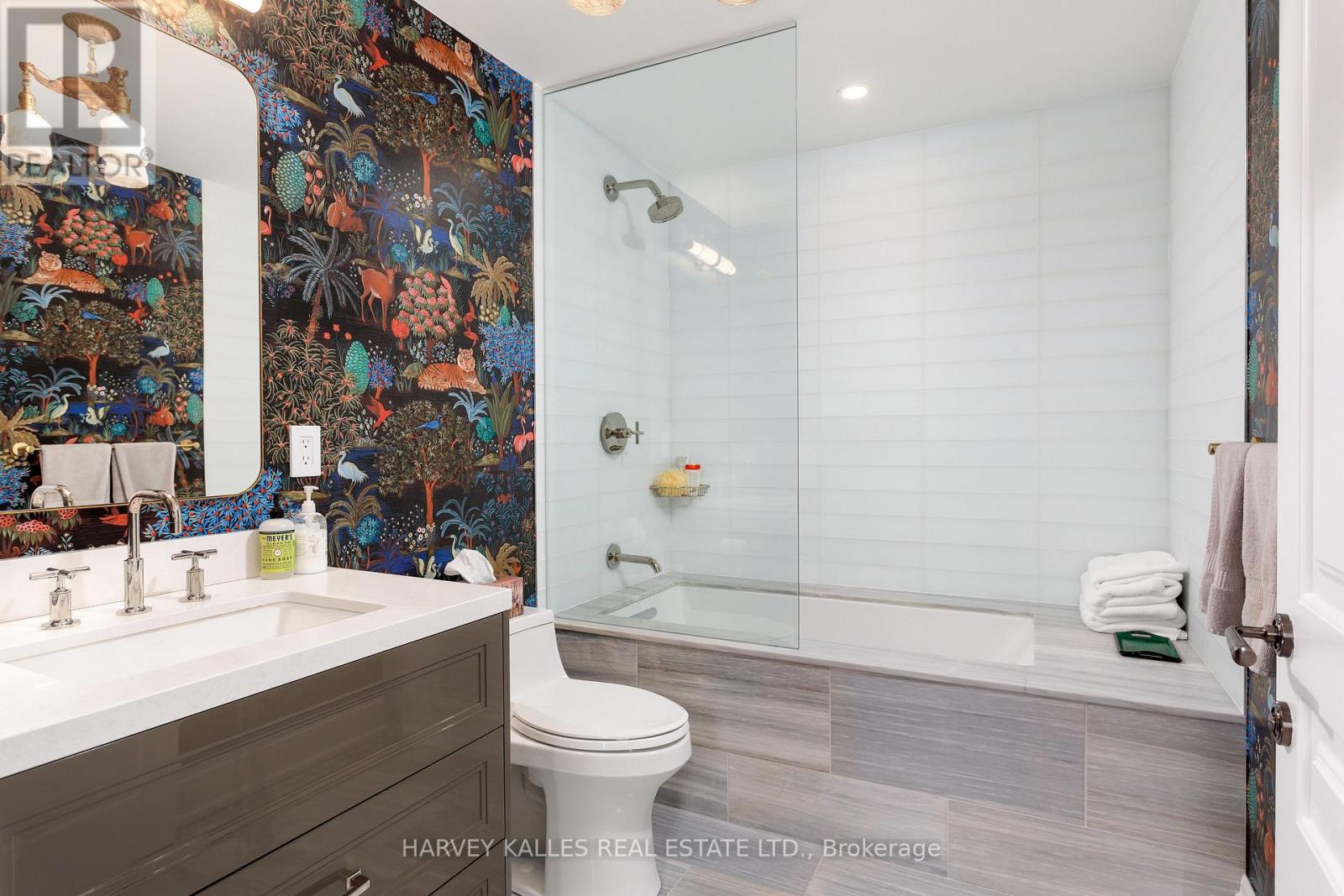 701 - 1 Forest Hill Road, Toronto, Ontario  M4V 1R1 - Photo 24 - C12995804