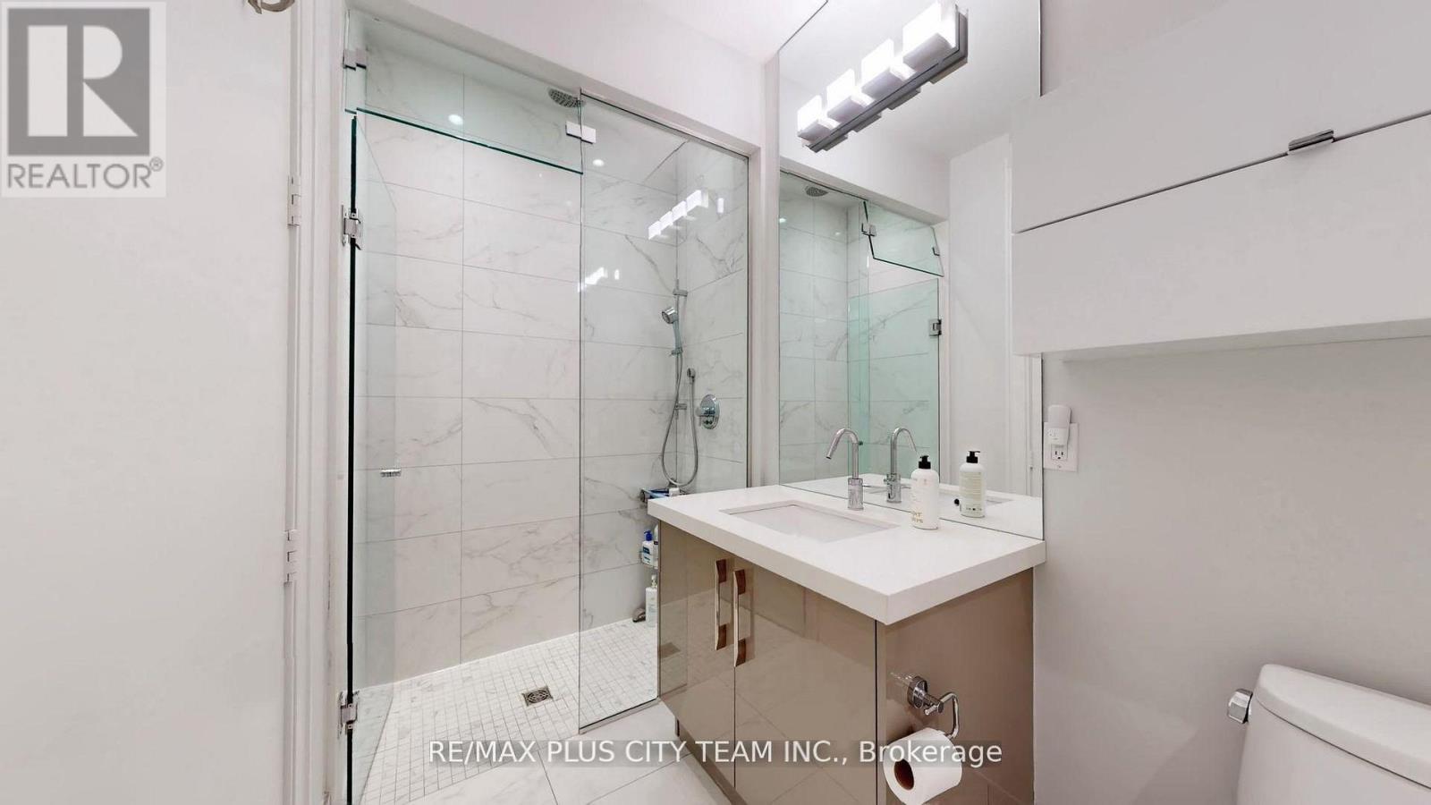 1305 - 39 Queens Quay E, Toronto, Ontario  M5E 0A5 - Photo 15 - C12995822