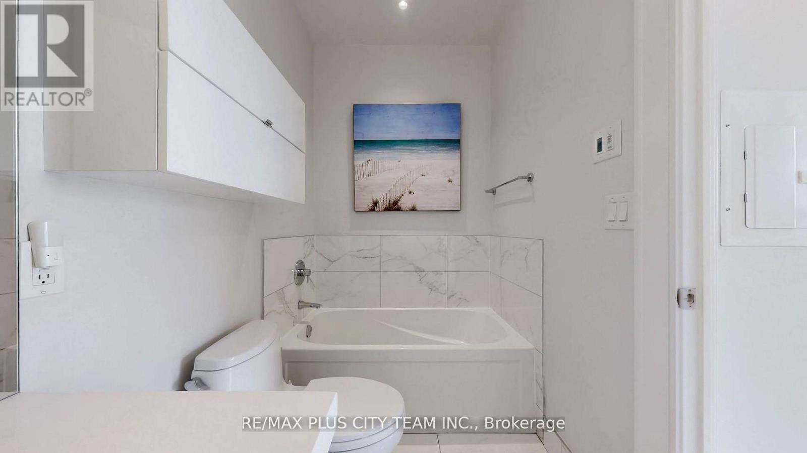 1305 - 39 Queens Quay E, Toronto, Ontario  M5E 0A5 - Photo 16 - C12995822