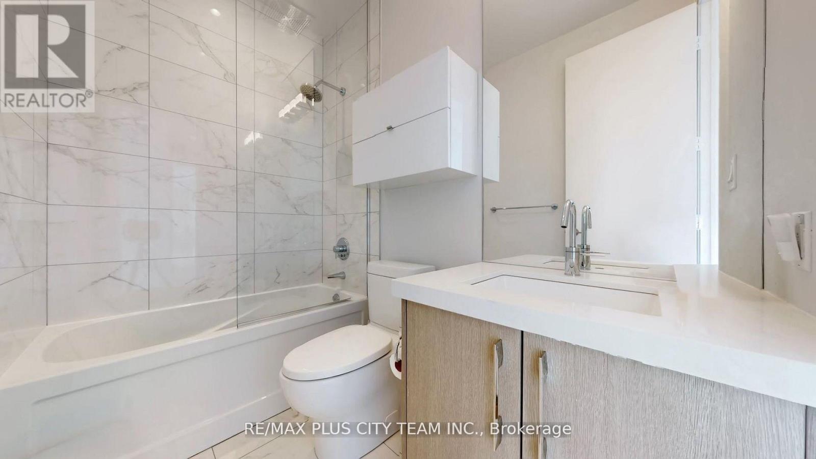 1305 - 39 Queens Quay E, Toronto, Ontario  M5E 0A5 - Photo 19 - C12995822