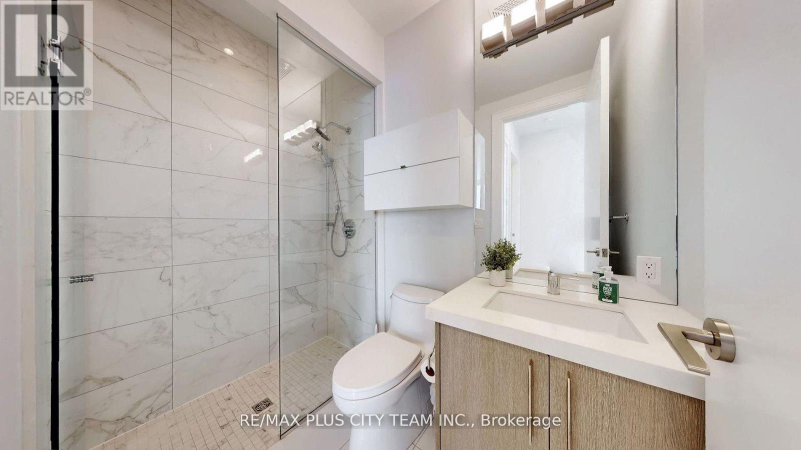 1305 - 39 Queens Quay E, Toronto, Ontario  M5E 0A5 - Photo 25 - C12995822