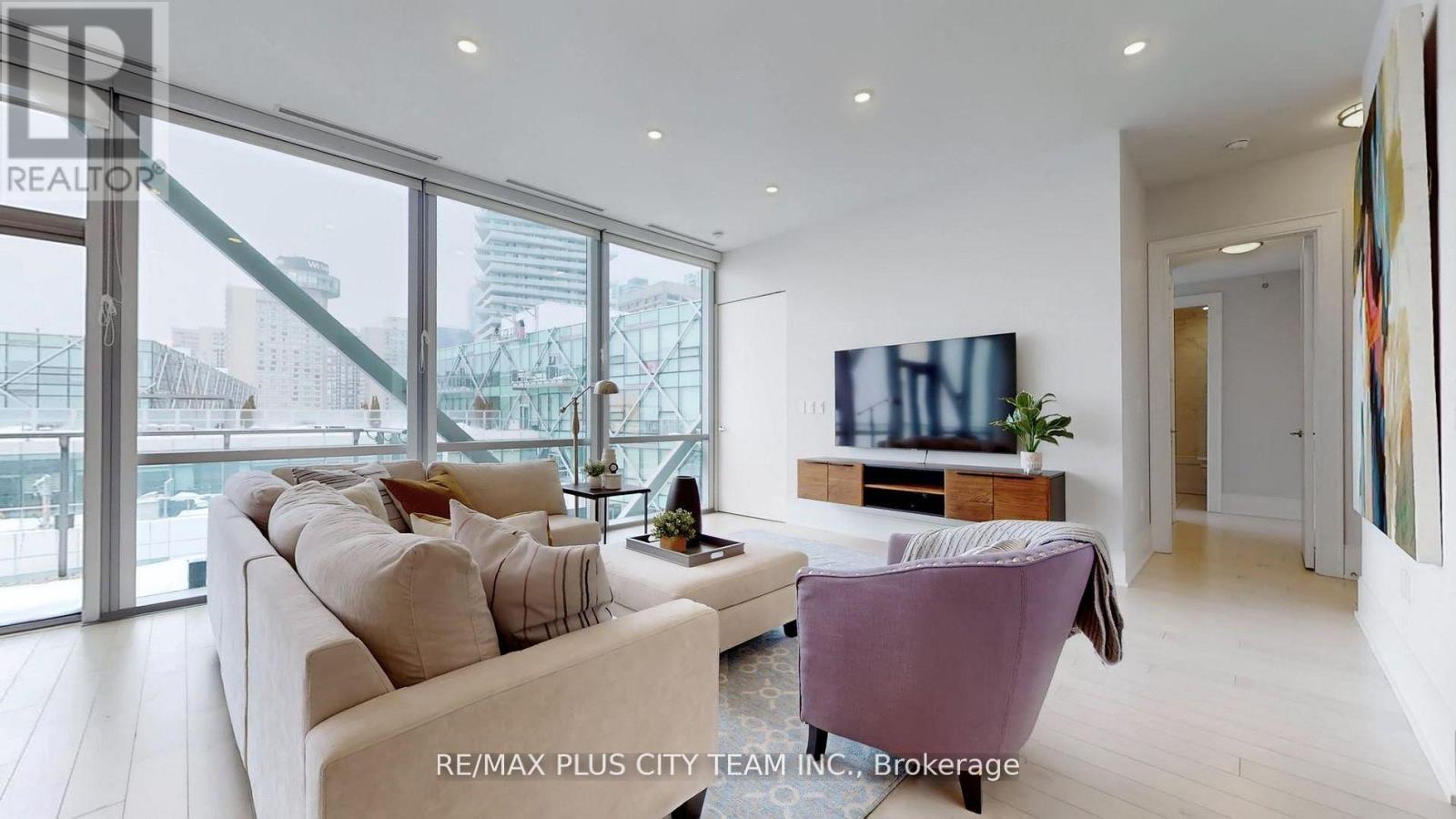 1305 - 39 Queens Quay E, Toronto, Ontario  M5E 0A5 - Photo 5 - C12995822