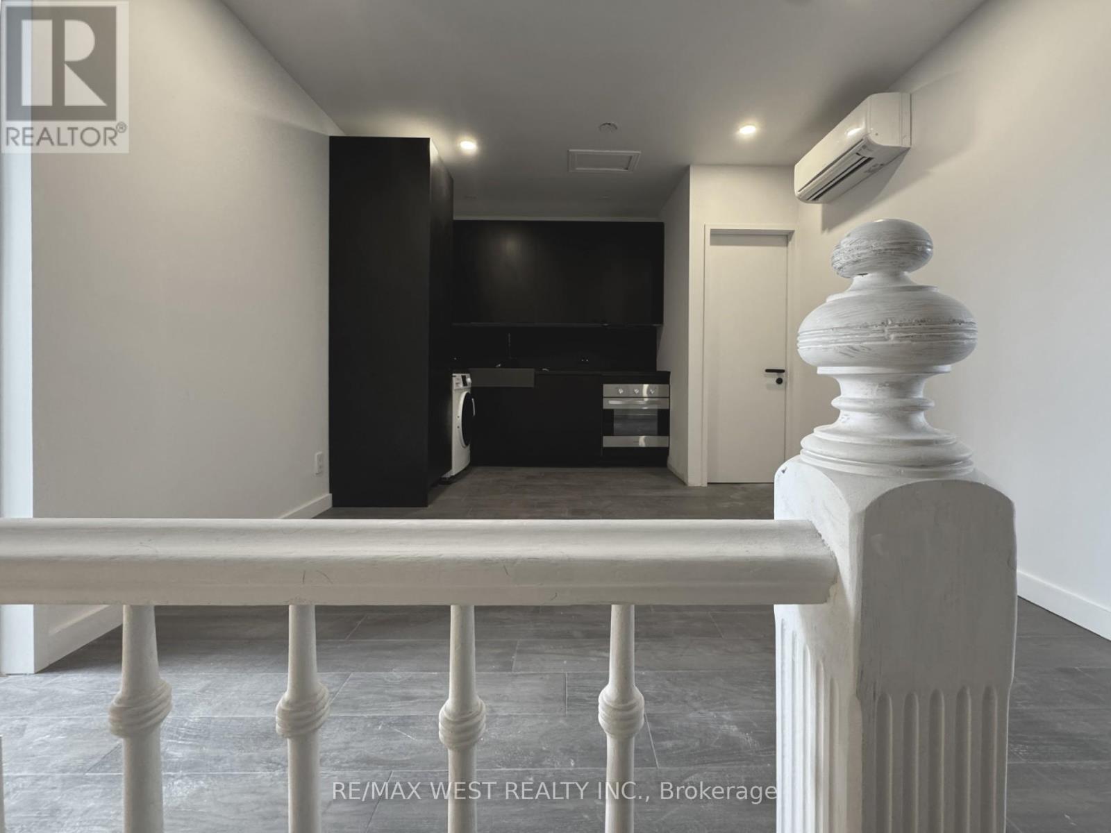 3 - 436 Markham Street, Toronto, Ontario  M6G 2L2 - Photo 7 - C12995892