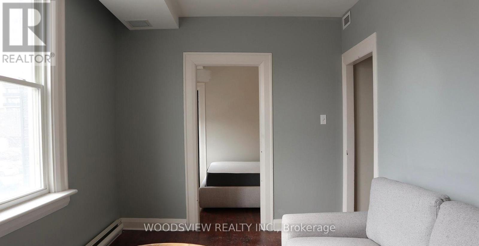 #1 - 64 Simcoe Street N, Oshawa, Ontario  L1G 4S2 - Photo 4 - E12995850