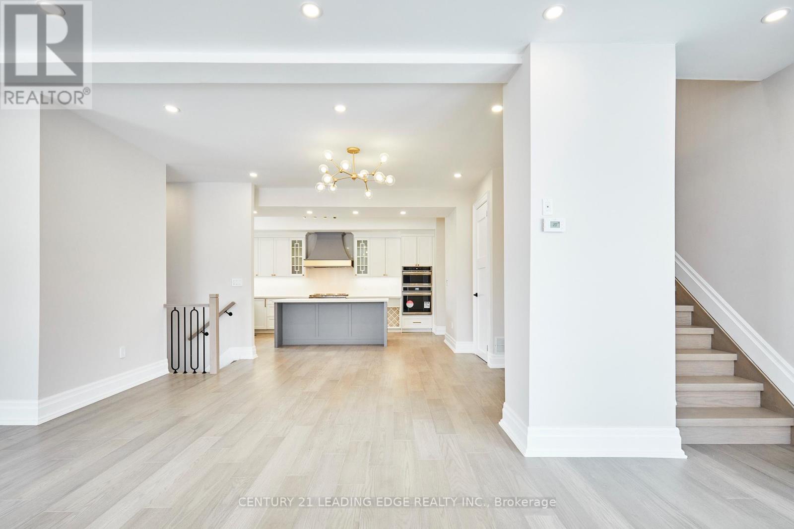 50 Dorset Road, Toronto, Ontario  M1M 2S7 - Photo 8 - E12995870