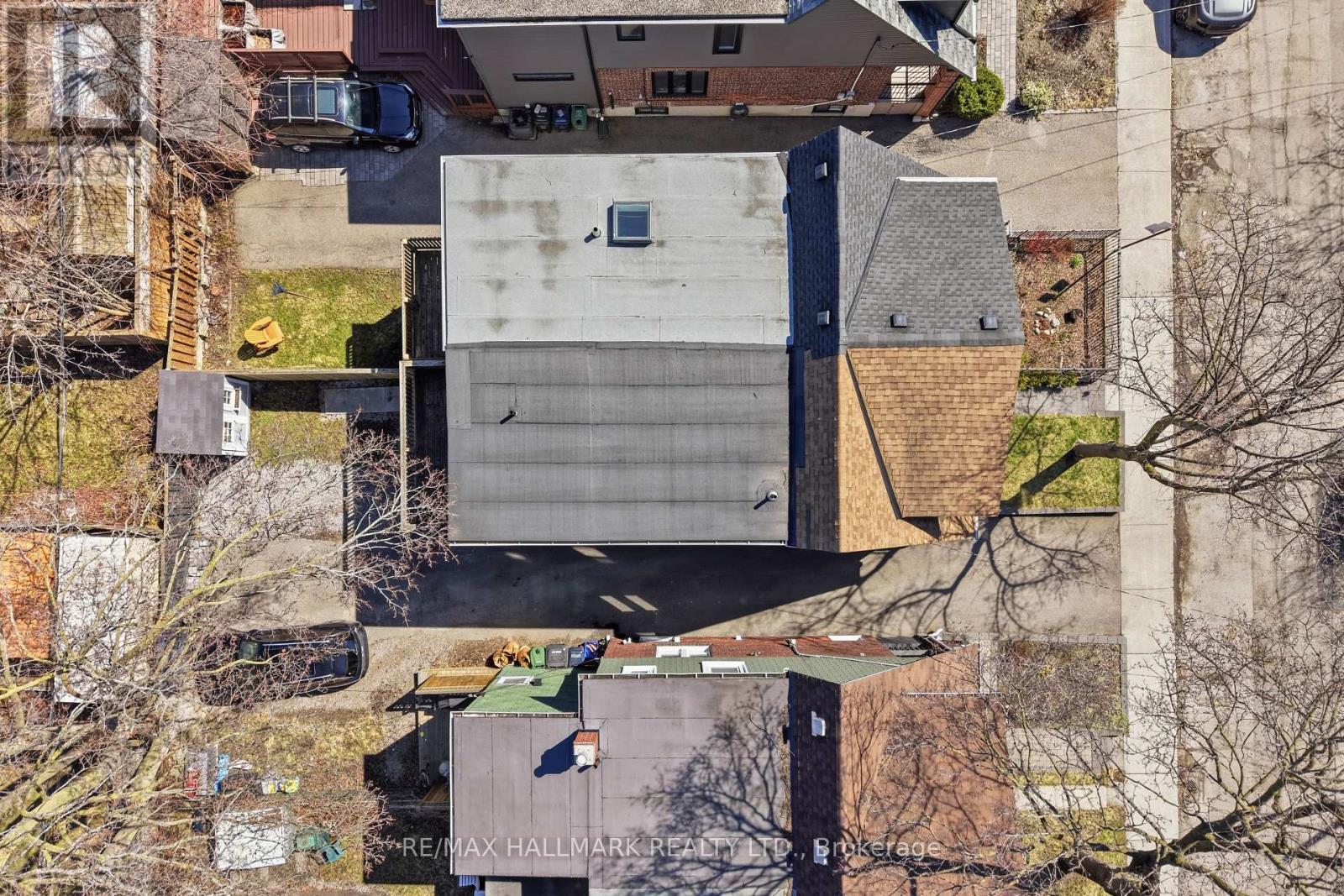 45 Hiltz Avenue, Toronto, Ontario  M4L 2N6 - Photo 34 - E12995888