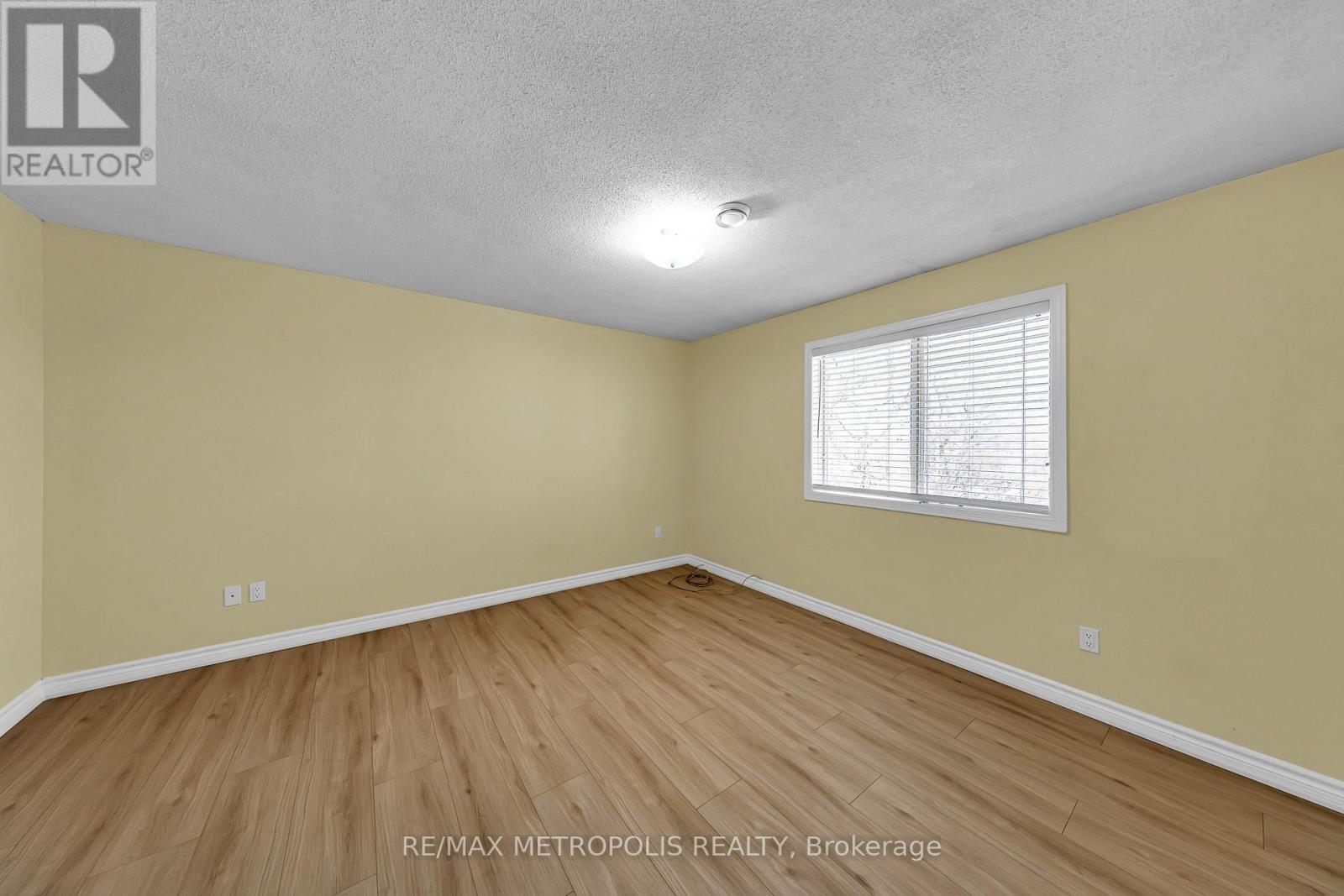 Main - 41 Tormore Drive, Richmond Hill, Ontario  L4C 3N3 - Photo 21 - N12995808