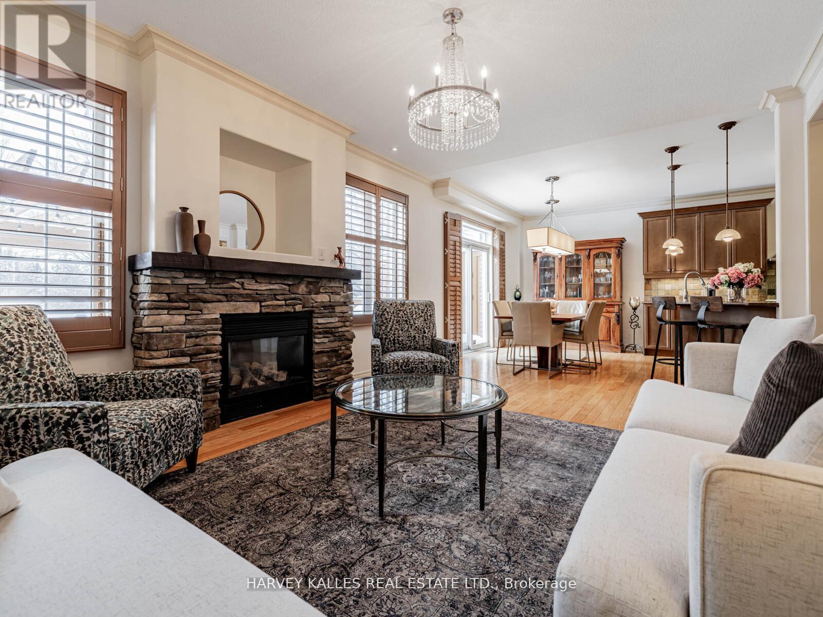 12 Barberry Crescent, Richmond Hill, Ontario  L4E 4S5 - Photo 10 - N12995880