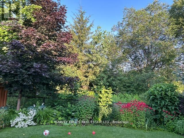 12 Barberry Crescent, Richmond Hill, Ontario  L4E 4S5 - Photo 47 - N12995880