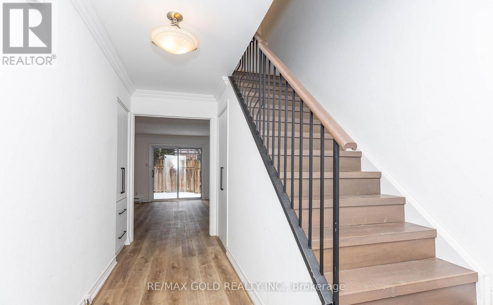 20 Harper Way, Markham, Ontario  L3T 5A5 - Photo 6 - N12995944