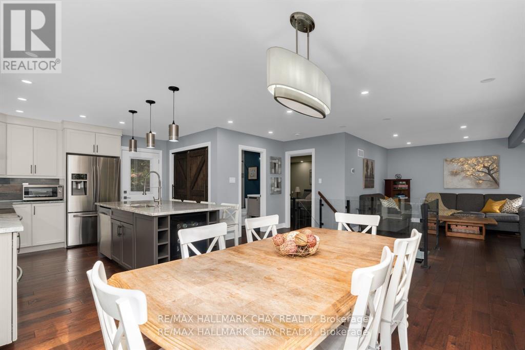 1 Iroquois Ridge, Oro-Medonte, Ontario  L0K 1E0 - Photo 19 - S12995950