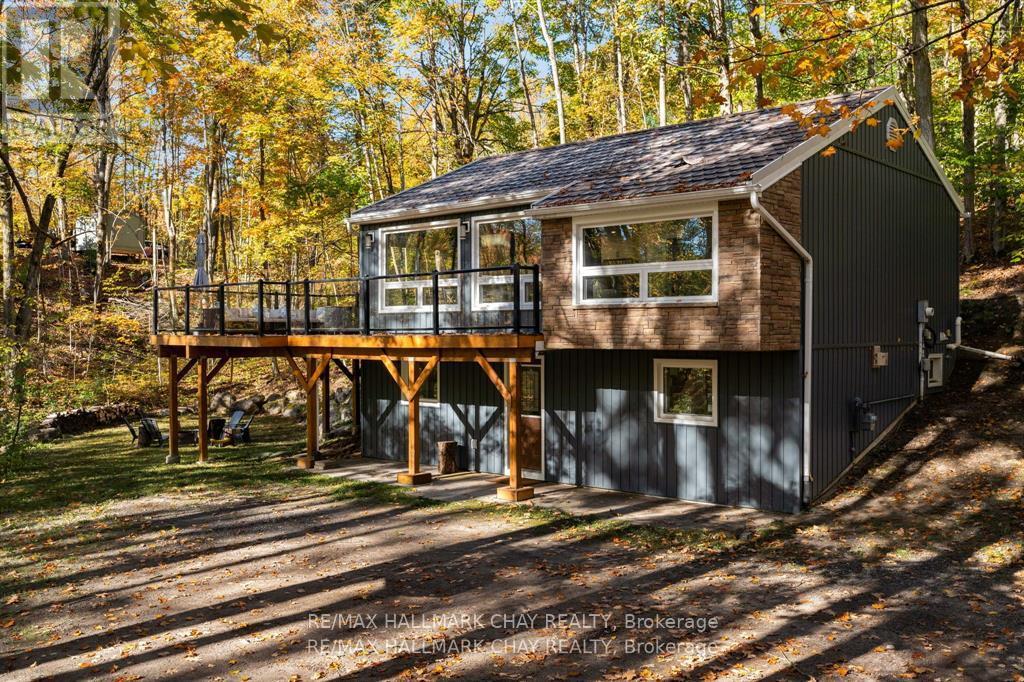 1 Iroquois Ridge, Oro-Medonte, Ontario  L0K 1E0 - Photo 3 - S12995950