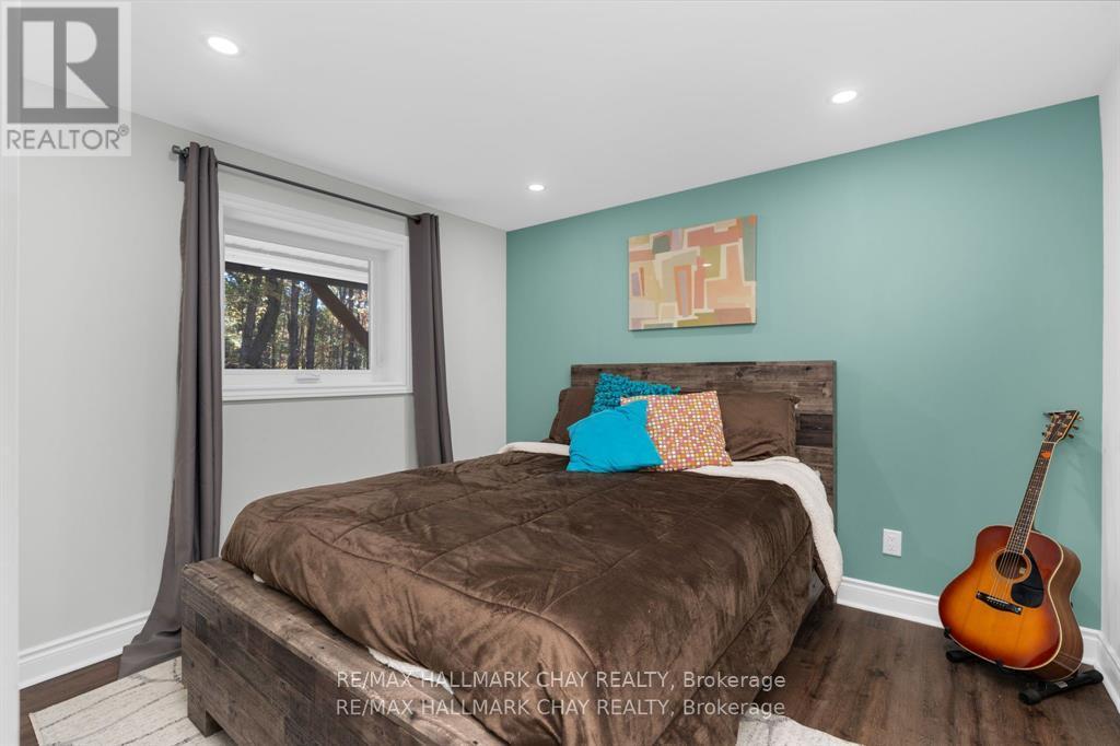 1 Iroquois Ridge, Oro-Medonte, Ontario  L0K 1E0 - Photo 9 - S12995950