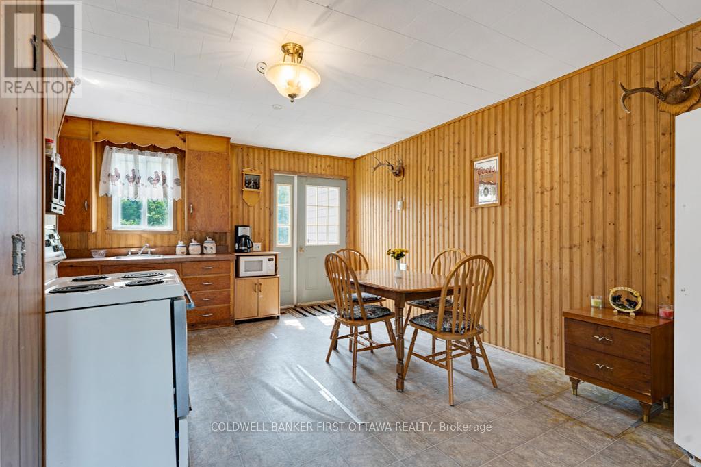 1373 Flower Station Road, Lanark Highlands, Ontario K0G 1K0 - Photo 26 - X12614854