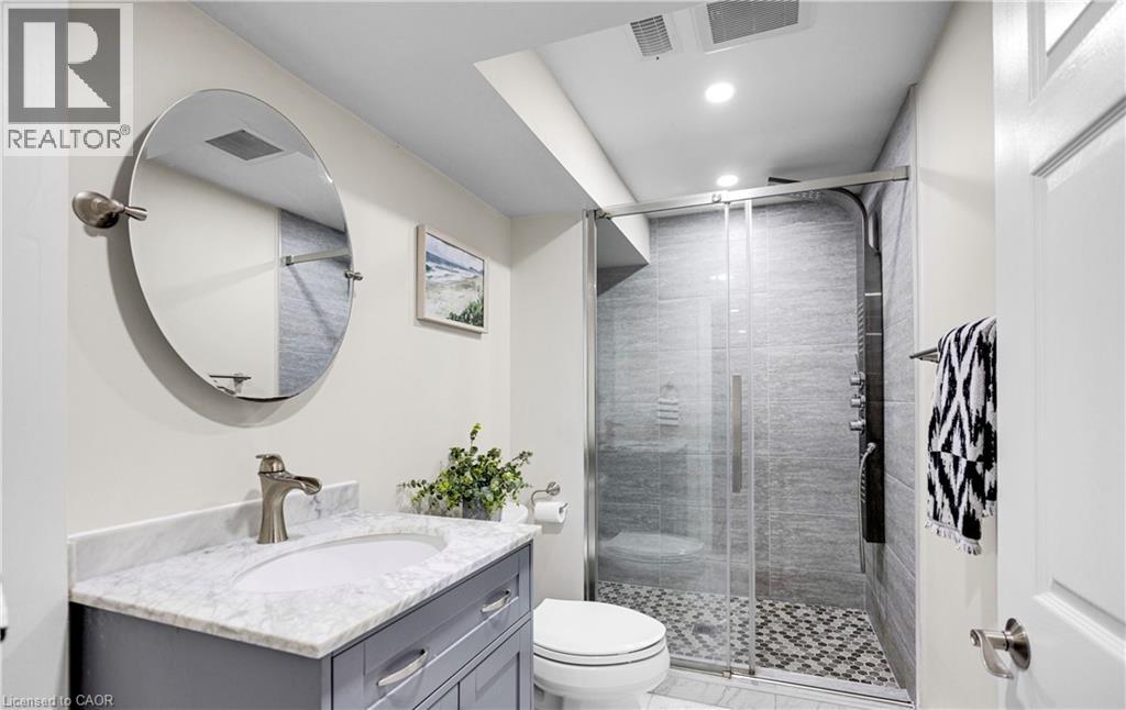 38 Birgitta Crescent Unit# 2, Etobicoke, Ontario  M9C 3W4 - Photo 4 - 40820410