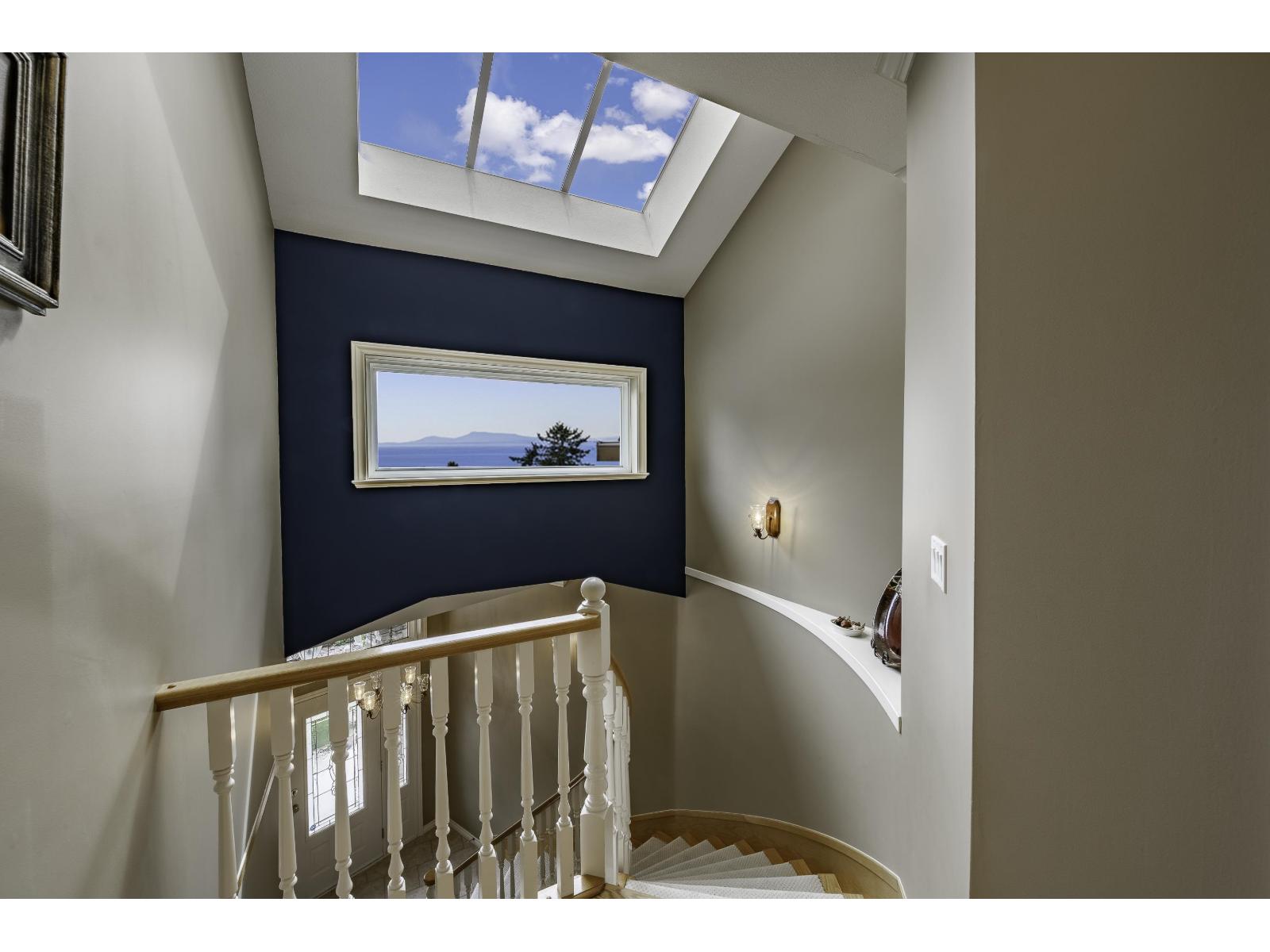 1339 132b Street, Surrey, British Columbia V4A 4C2 - Photo 5 - R3110251