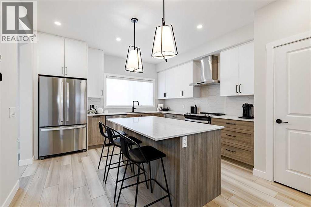 92 Ashlar Road Nw, Calgary, Alberta  T3R 2M3 - Photo 3 - A2280373