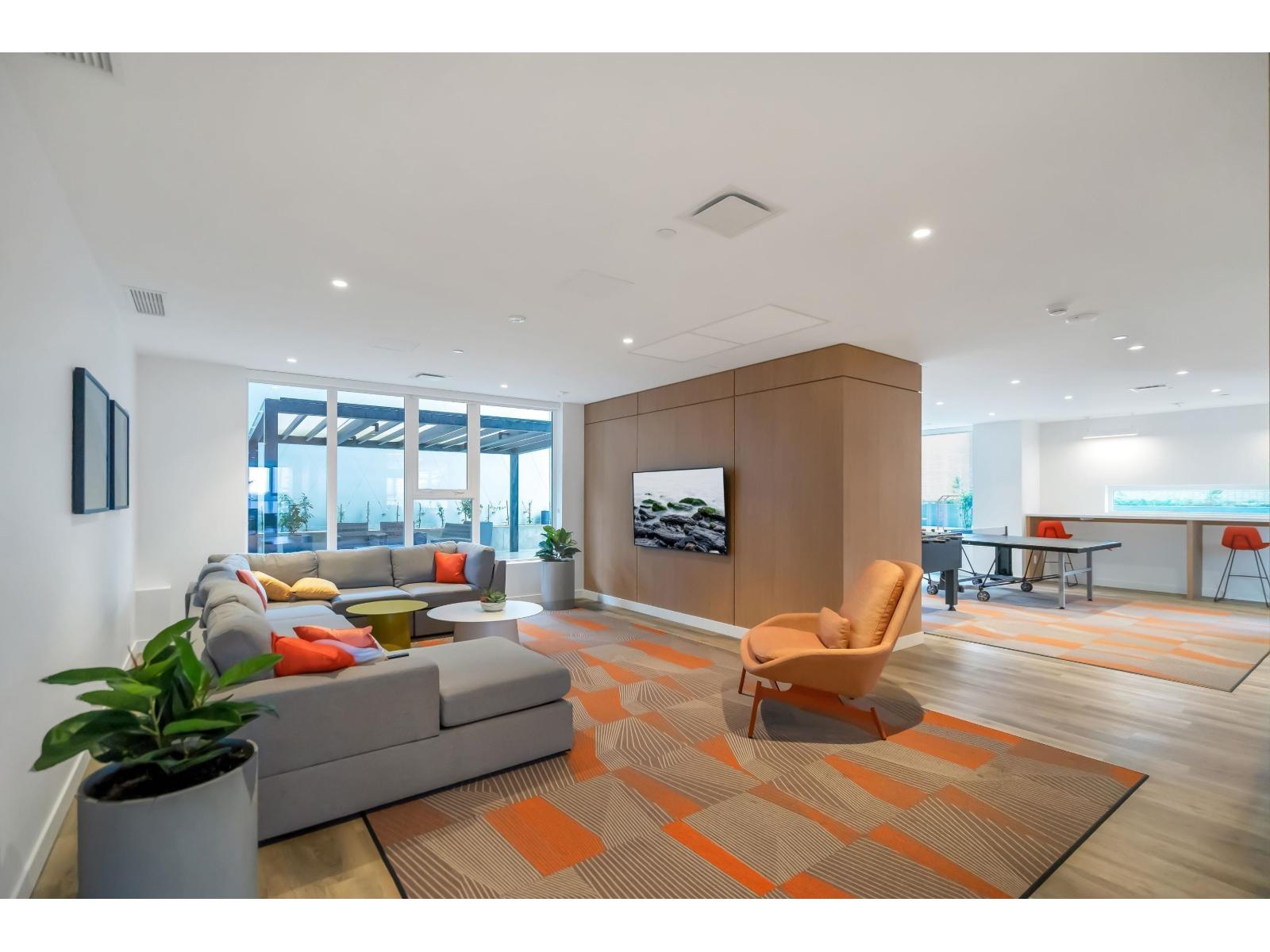 909 13615 Fraser Way, Surrey, British Columbia V3T 0P7 - Photo 5 - R3110873