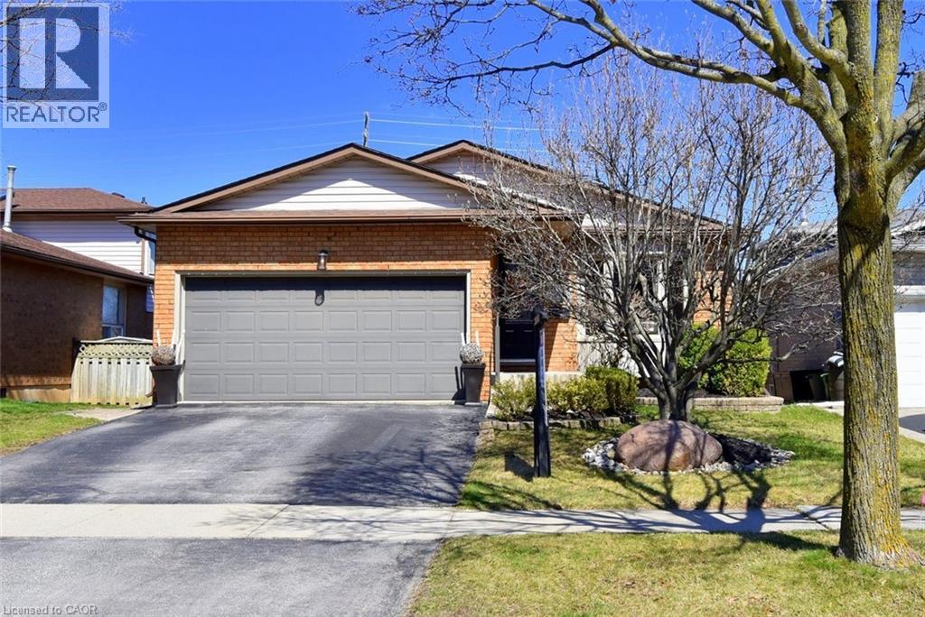 2206 DONALD Road, Burlington, Ontario