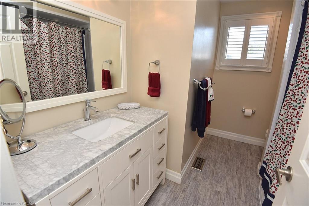 2206 Donald Road, Burlington, Ontario  L7M 3R9 - Photo 13 - 40808501