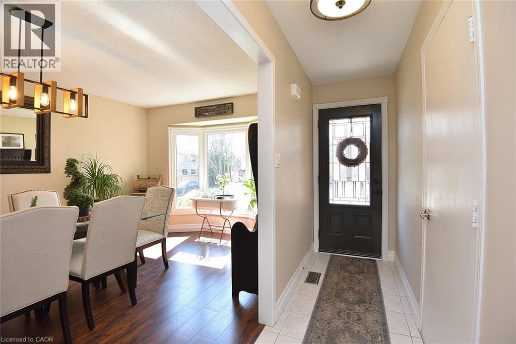 2206 Donald Road, Burlington, Ontario  L7M 3R9 - Photo 5 - 40808501